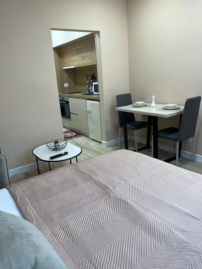 Smart Home , Lovely Apartment In Tiranë Luaran gambar
