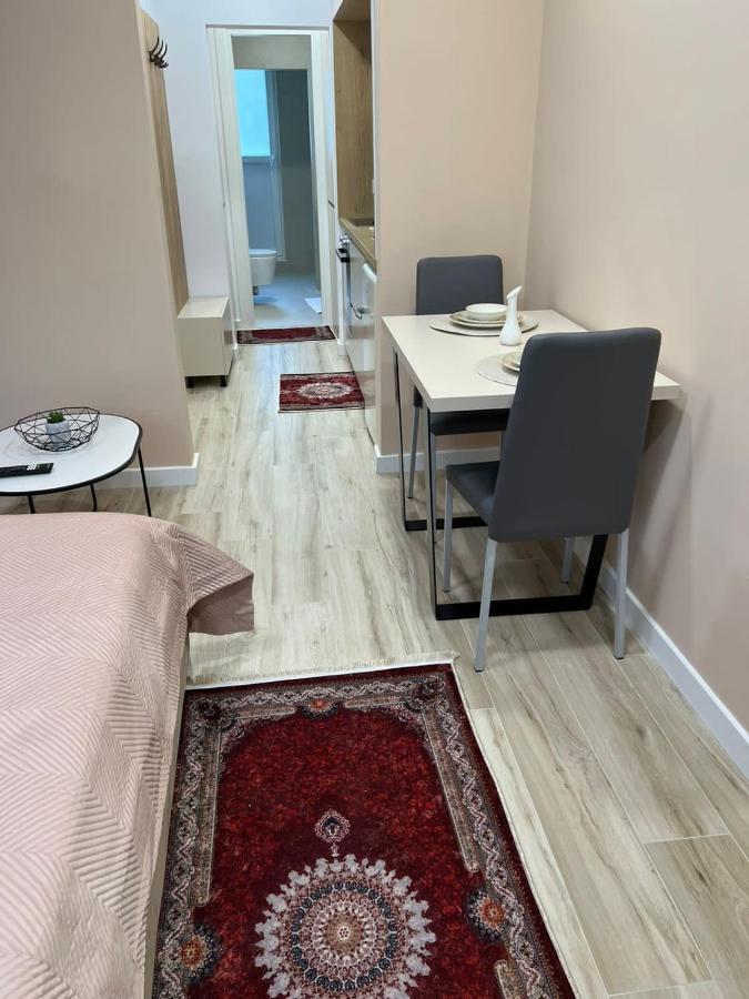 Smart Home , Lovely Apartment In Tiranë Luaran gambar