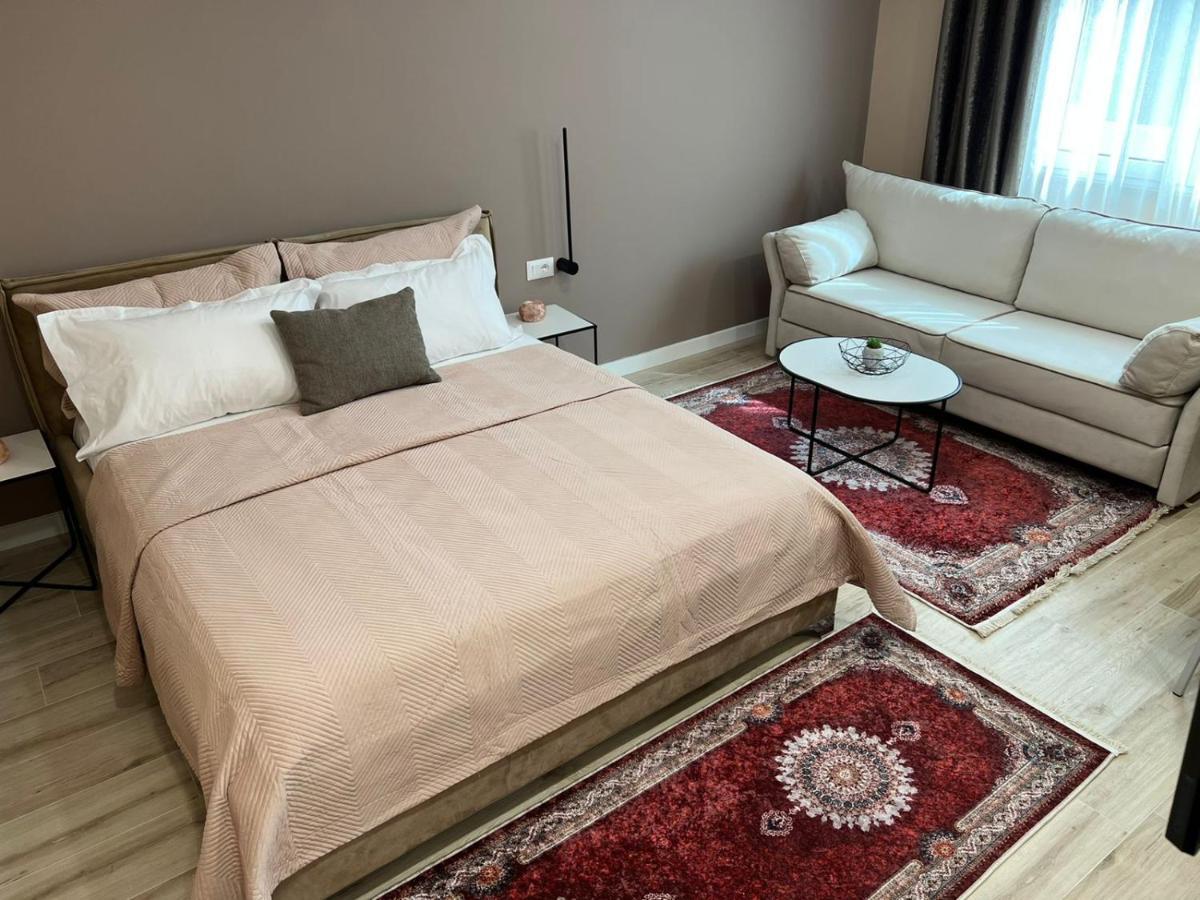 Smart Home , Lovely Apartment In Tiranë Luaran gambar