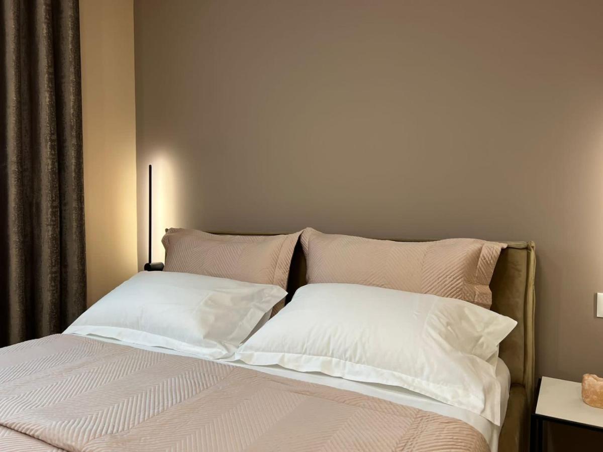 Smart Home , Lovely Apartment In Tiranë Luaran gambar